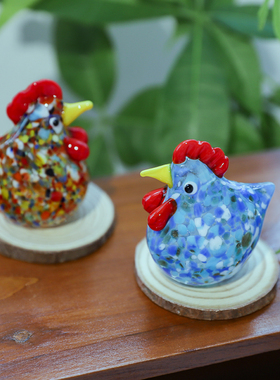 创意咕咕鸡桌面玻璃摆饰 客厅书桌家居可爱彩色小鸡造型玻璃摆件