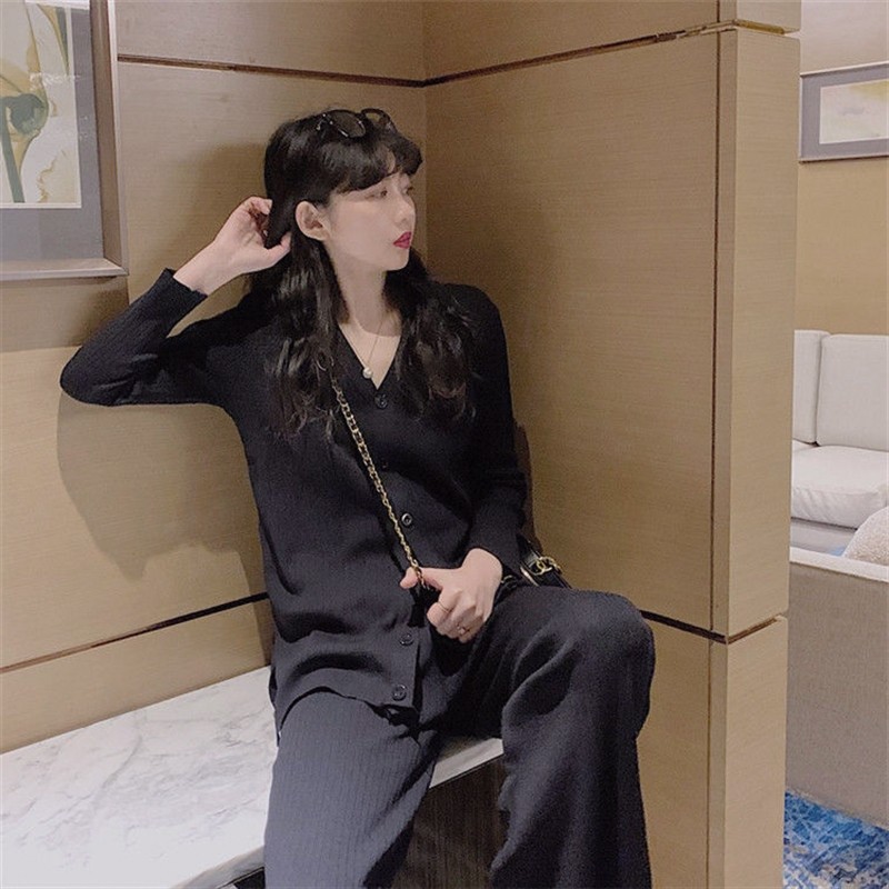 2024春秋新款针织套装V领开衫外套+休闲直筒阔腿裤显瘦两件套女潮,女装/女士精品,时尚套装,淘宝优惠券,粉丝福利购,淘宝优惠卷