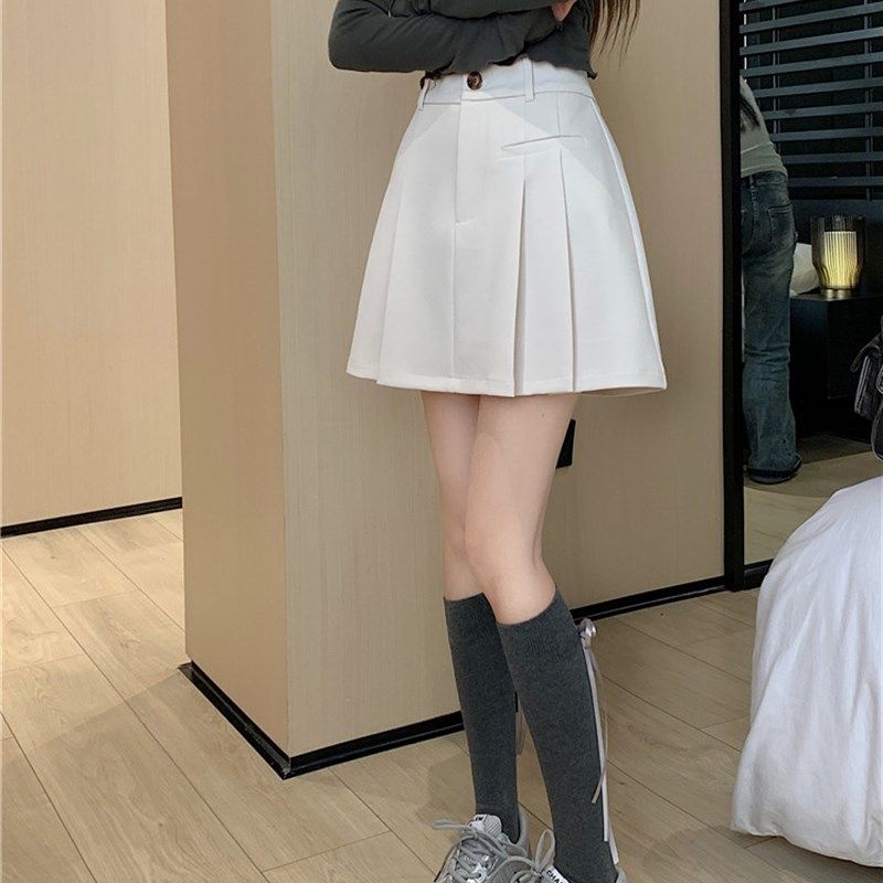 白色半身裙春季2024年新款大码高腰a字裙显瘦防走光西装百褶短裙