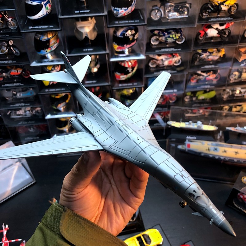 1:200比例合金飞机B1B兰斯枪骑兵战略轰炸机成品金属模型摆件