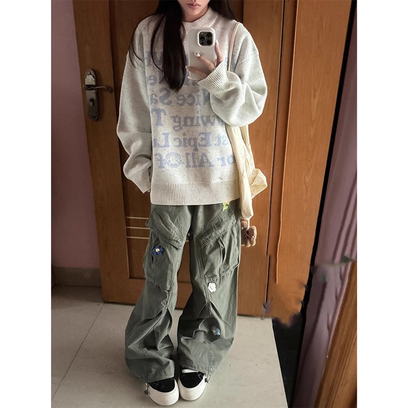 大码胖mm美式高街l花朵刺绣工装牛仔裤女秋冬宽松显瘦直筒阔腿长