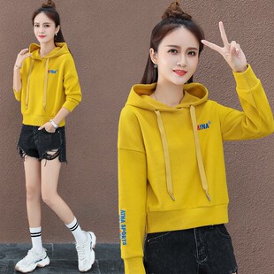 矮个子卫衣女2021年新款短款今年流行上衣刺绣洋气减龄连帽外套潮