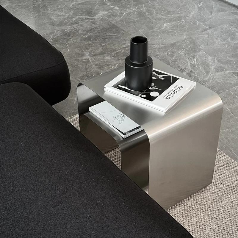 沙发边几轻奢高级感网红角几客厅创意不锈钢小茶几双层置物柜新款