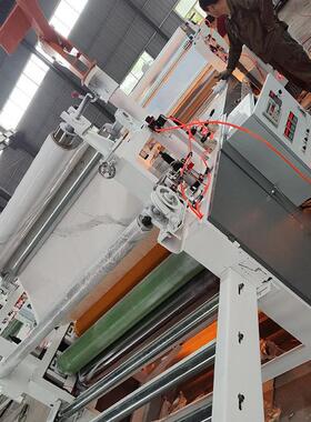 灰色PVC硬板共挤板平贴机 PVC发泡板覆膜机 护墙板贴PVC膜设备