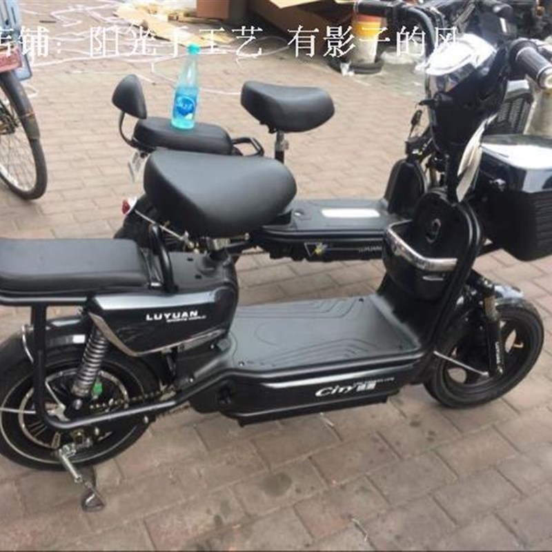 雅迪F朗翼200 电动车脚垫皮子绿源风炫踩脚踏板皮垫子防水