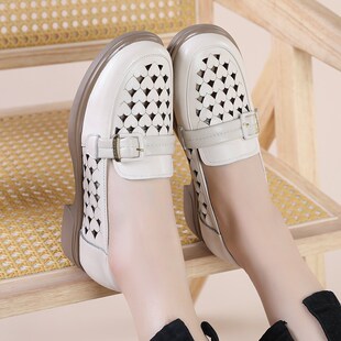 洞洞凉鞋女款2h024新款夏季女士皮鞋中年妈妈鞋镂空大码女鞋41-43