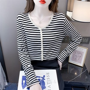 纯棉V领条纹打底衫女春秋新款内搭修身显瘦百搭长袖t恤女上衣外穿