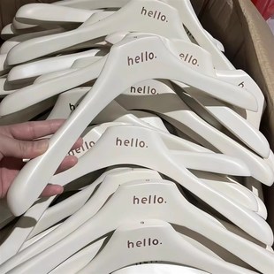 奶白色实木衣架儿童衣s挂服装店专用童装女装套装衣撑裤架