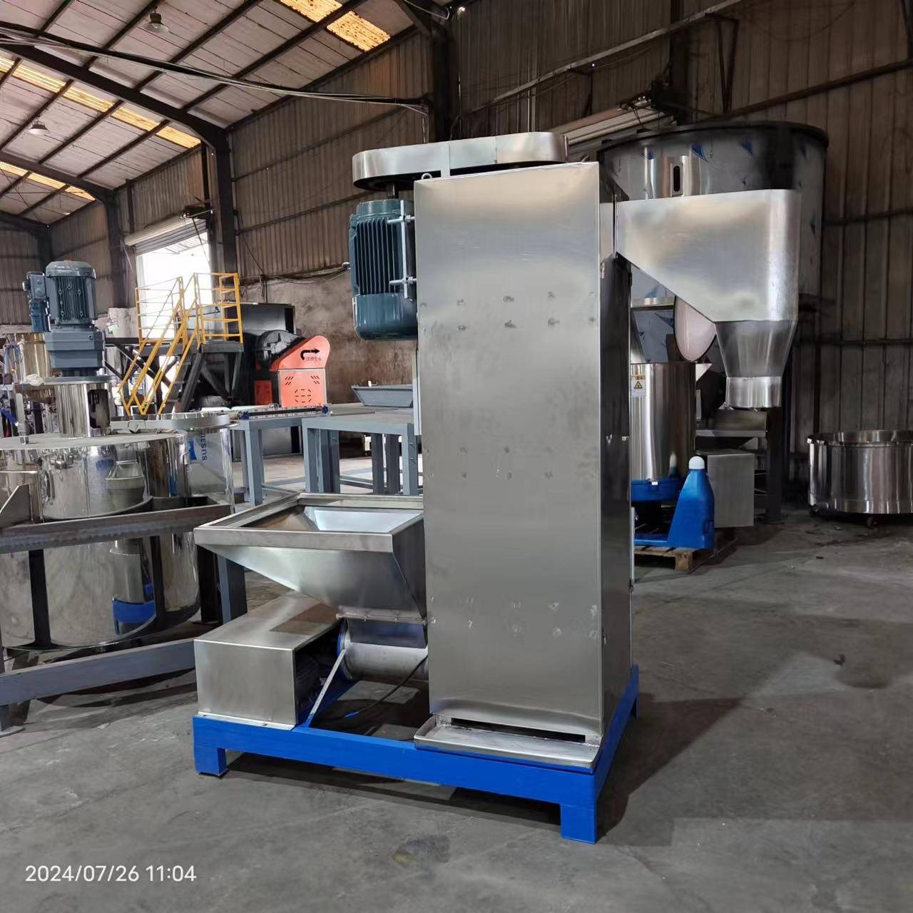 供应11kw片料脱水机立式脱水机不锈钢塑料脱水机