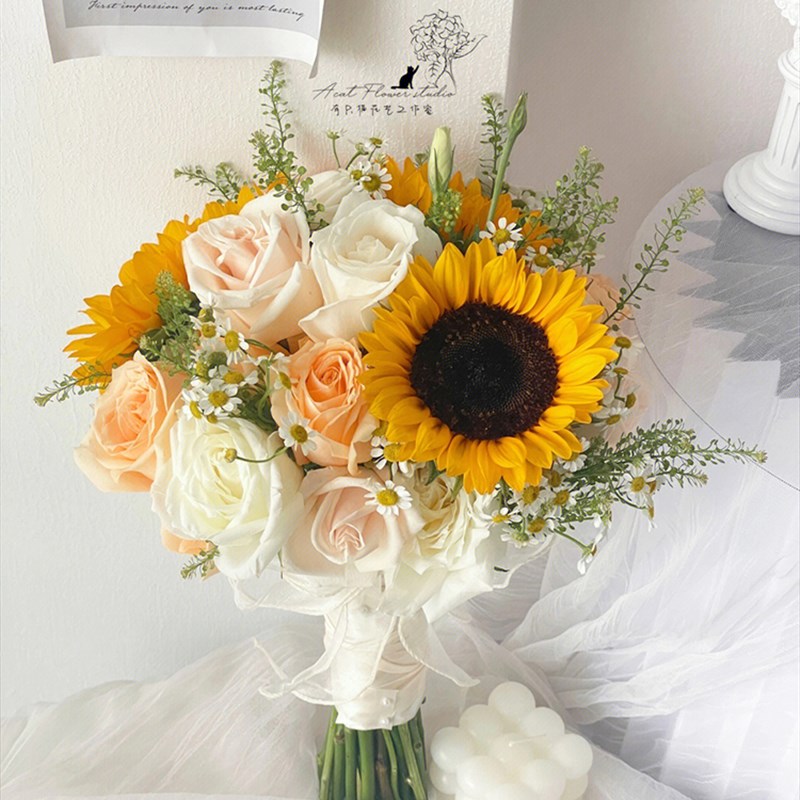 高级手捧花真花新娘结婚鲜花快递同城配送上海北京深圳广州全国店