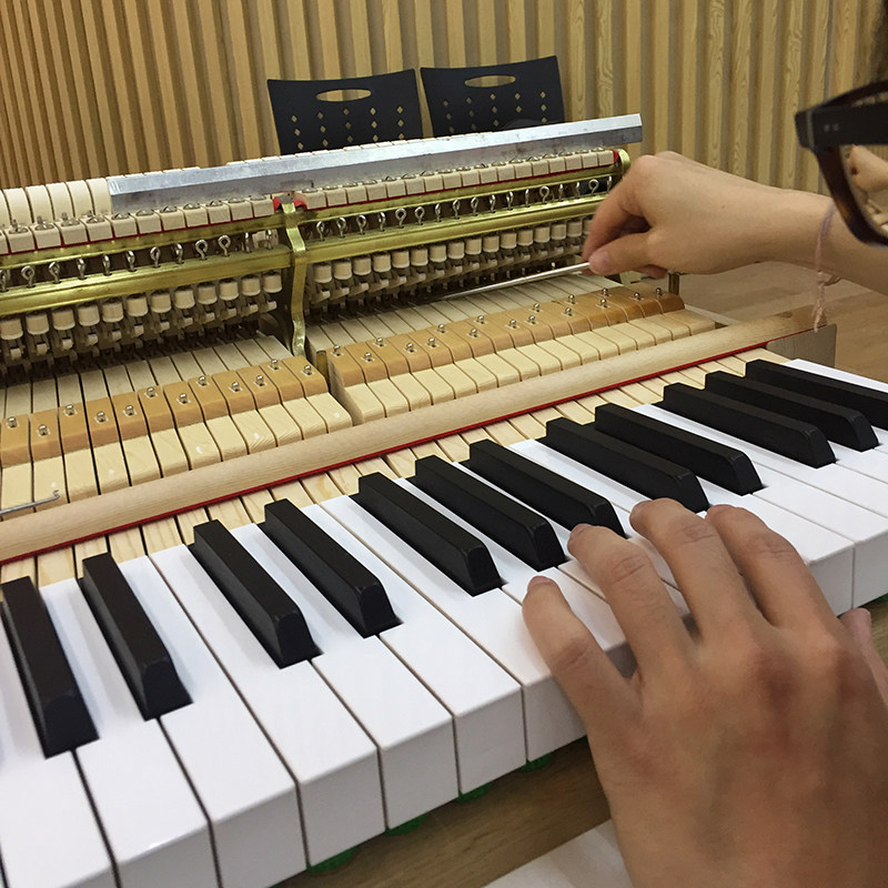 上海钢琴调音 钢琴调律 钢琴调琴师 认证调音师服务 琴匠