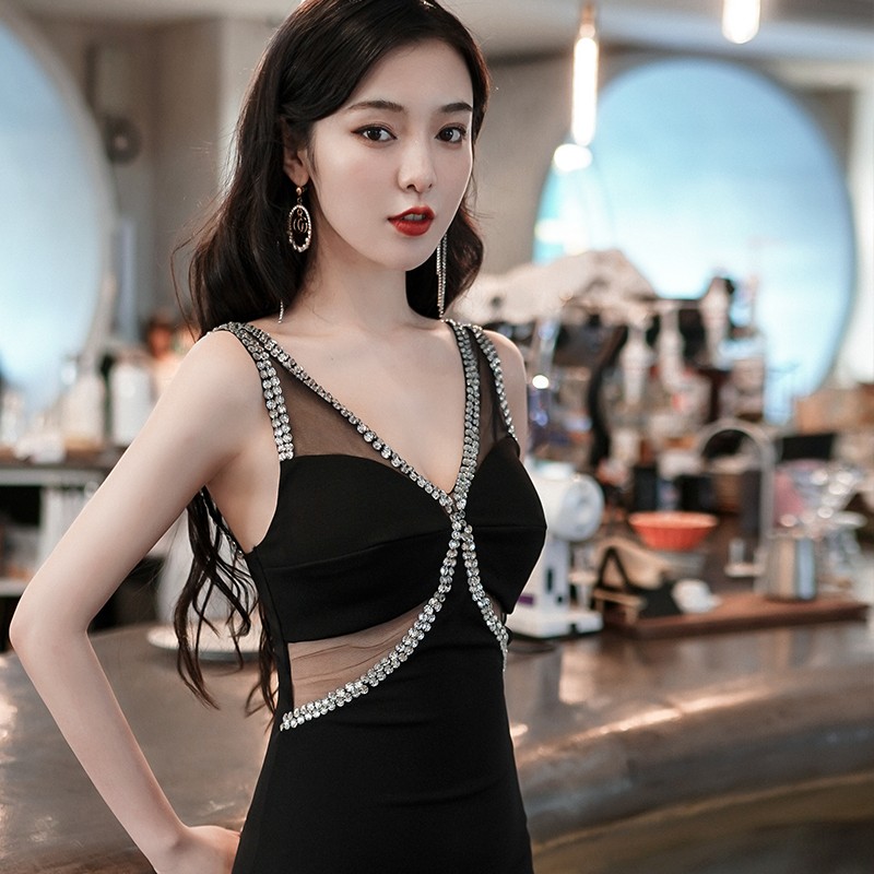 鱼尾黑色显瘦晚礼服吊带高腰长裙法式修身婚礼连衣裙约会高级宴会