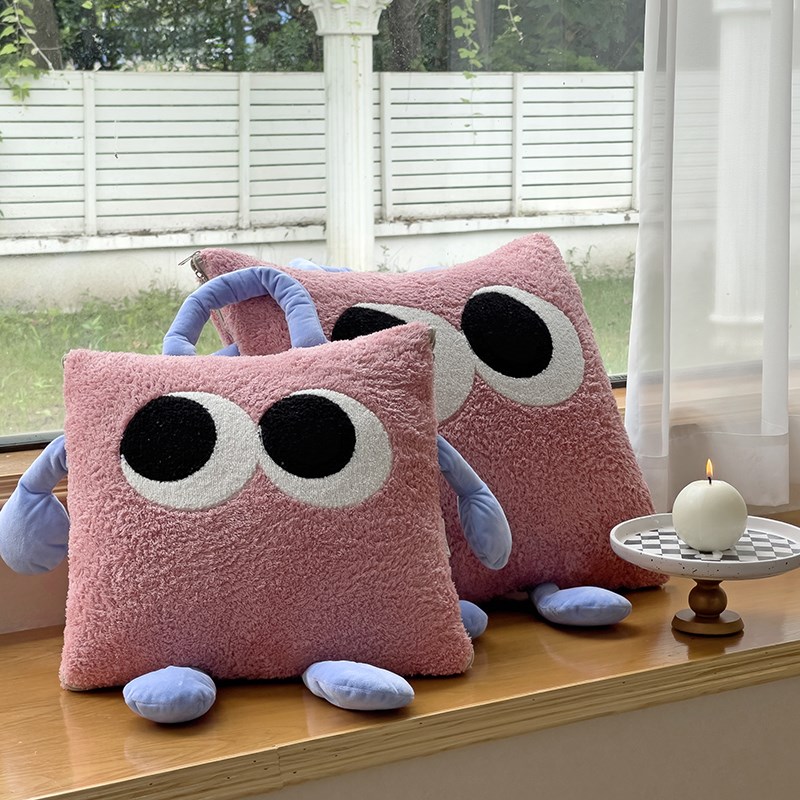 公仔抱枕被子两用加厚车子靠枕沙发盖毯可爱学生宿舍午休枕头被冬