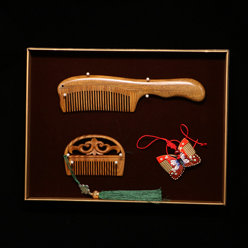 常州梳篦礼盒雕刻绿檀木梳手绘蝴蝶中国风礼物商务外交礼品送客户