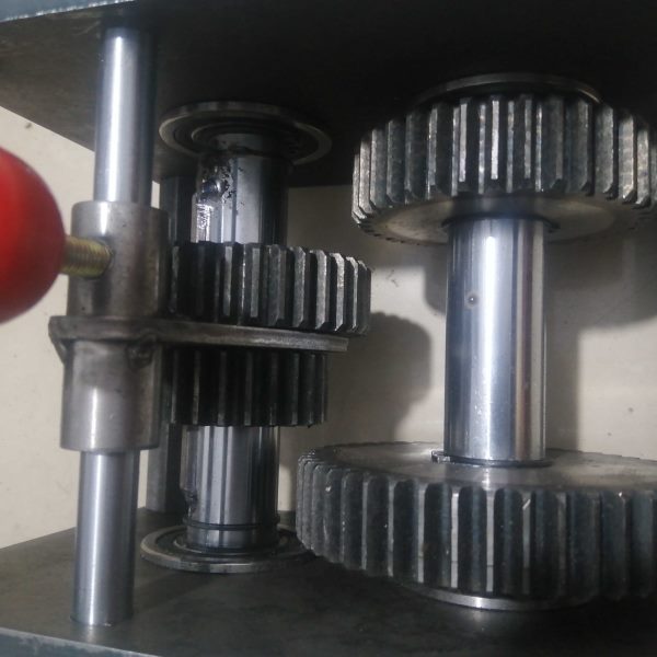 水力发电机大功率20千瓦3档位变档增速速减速变速齿轮箱定做1:1:2