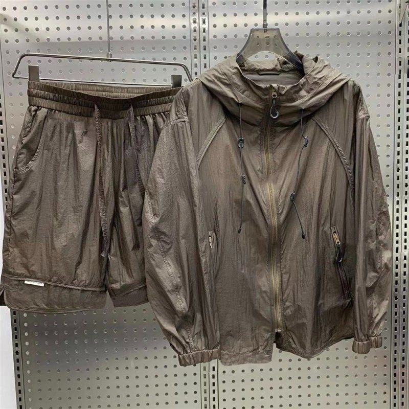 夏季男士连帽轻薄衣套装宽松休闲超薄透气夹克短裤情侣两件套