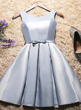 样板房衣帽间礼服裙子摆件橱柜软装饰品服装道具轻奢陈列简约现代