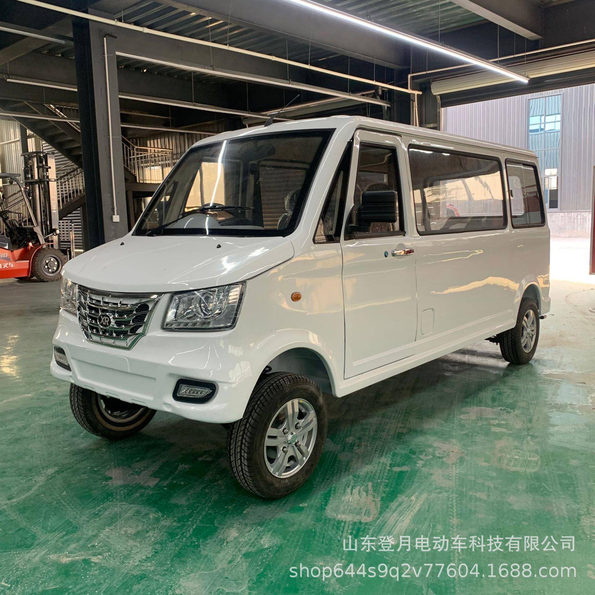 右舵电动面包车全封闭式货用新能源高速锂电动汽车出租电动面包车