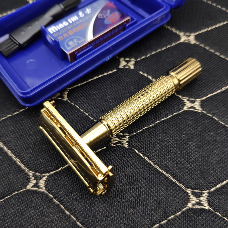 名士男士旋开式刀架剃须刀刮胡刀旋开式剃须双面刀片便携全身水洗