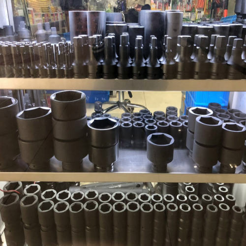 台湾宝德利80mm长3/4方工业级气动风炮套筒高扭力重型套筒17-100