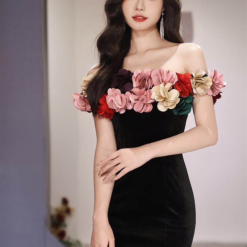 晚礼服轻奢小众主持人黑色年会一字肩法式高级感金丝绒鱼尾裙长裙