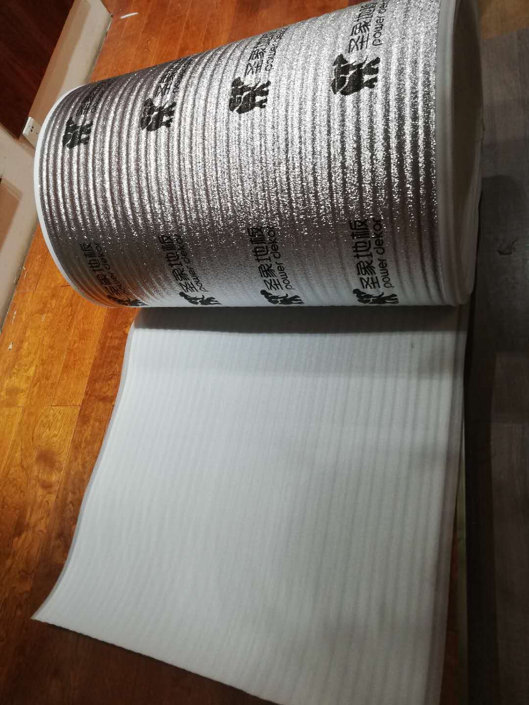 毫圣象实木多层复合铝膜防潮膜垫榻榻防潮