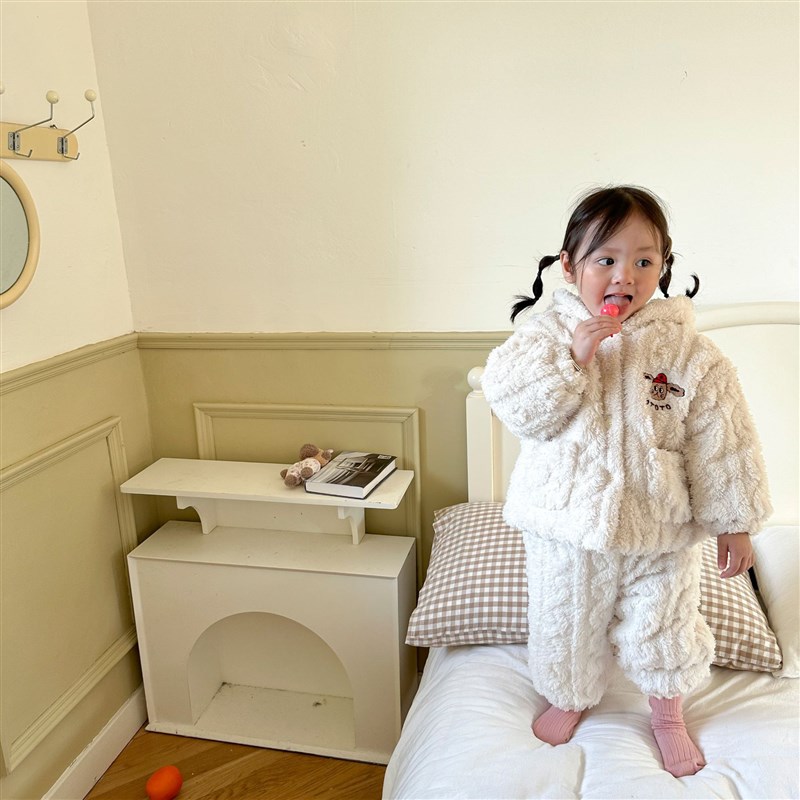 儿童睡衣套装珊瑚绒男女童秋冬季加绒加厚宝宝连帽三层夹棉家居服