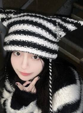 针织韩版个性潮帽女新款小恶魔头帽挂球套条纹毛线帽猫咪可爱耳朵
