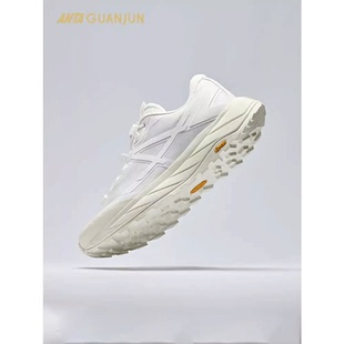 林孝埈同款安踏冠军户外行者徒步鞋男士秋冬季运动鞋子112446645A