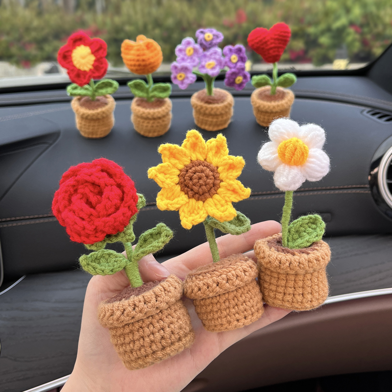 汽车摆件网红迷你向日葵针织成品车载中控台装饰品女士车内饰品
