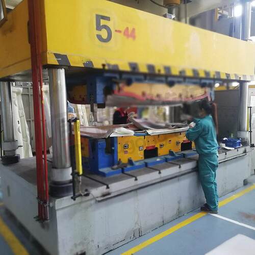 315t31T汽2车内饰件热压成液型油压机定制00吨250t160t框5架式压