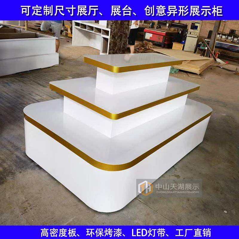 多层木质烤漆展示柜、鞋柜商场中岛、异形展柜定制、展厅展馆吧台