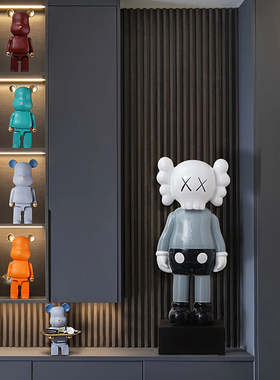 潮玩公仔暴力熊落地电视柜台面客厅样板房乔迁送礼家居大