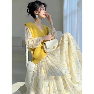 春秋穿搭时尚套装女2025年新款气质碎花连衣裙外搭针织马甲两件套