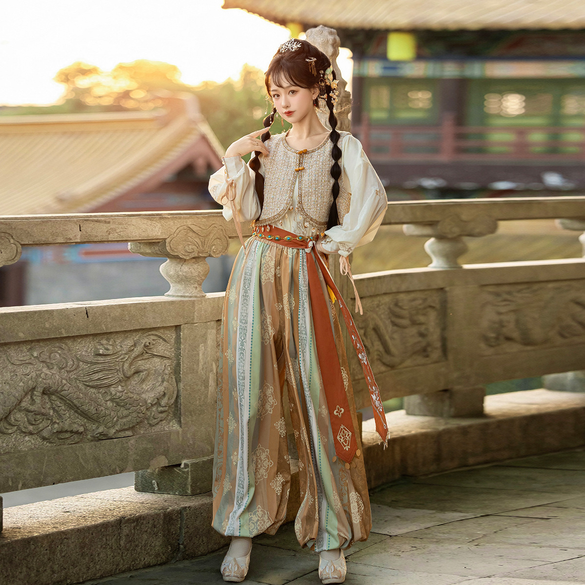 云梦集原创设计永遇乐汉服女敦煌风西域风马甲上衣裤子套装