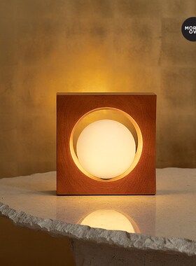 设计师款露纳台灯装饰 创意客厅卧室床