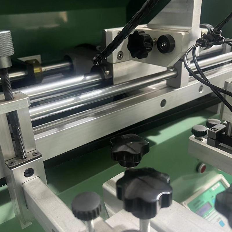 半印自平动气动丝印 玻璃杯塑料杯PE料PP料丝网印刷 机圆气动丝机