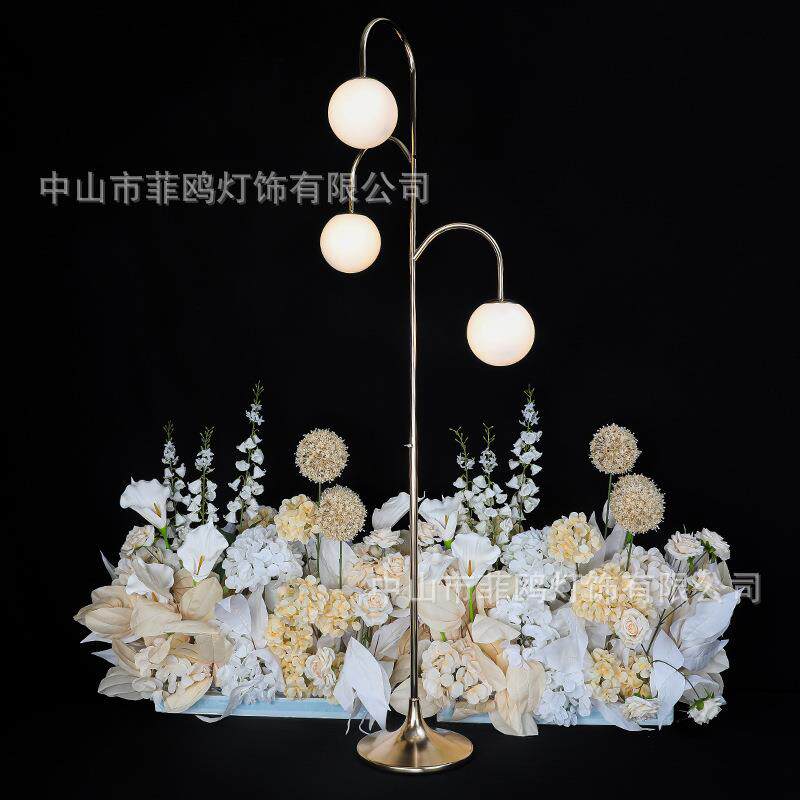 新款浪漫时空路引灯结婚宴迎宾铁艺金色发光道具节日舞台灯光布置