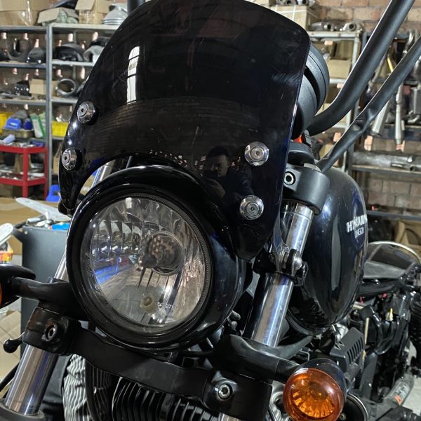 轻骑大韩晓星GV300s改装5.75寸大灯专用小风挡头罩导流罩挡风玻璃