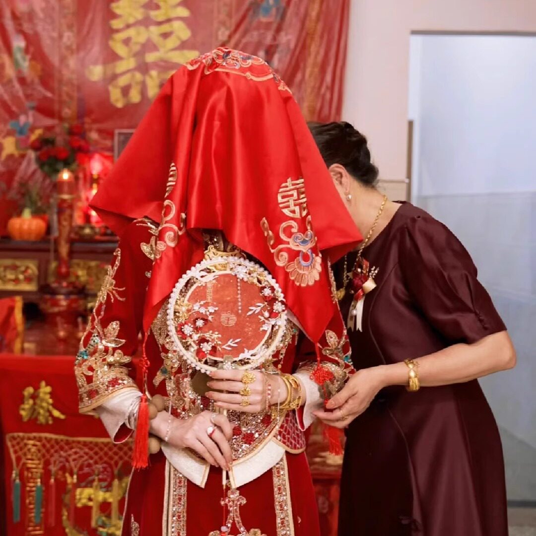 结婚礼凤冠霞帔刺绣红色盖流苏新娘出嫁秀禾服蒙纱巾龙凤呈祥