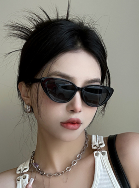三角猫眼墨镜女款高级感复古小框2025新款小脸欧美风椭圆太阳眼镜