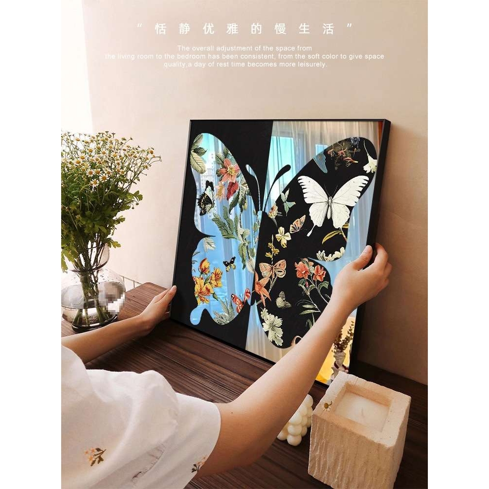 法式复古风客厅装饰画镜子感沙发背景墙面挂画蝴蝶桌面摆件画通用图片