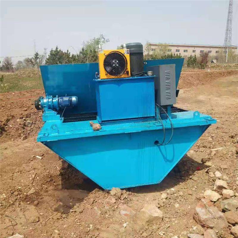 235现水浇渠成型机农式田边沟一次成型自滑模机走混凝土渠道衬砌