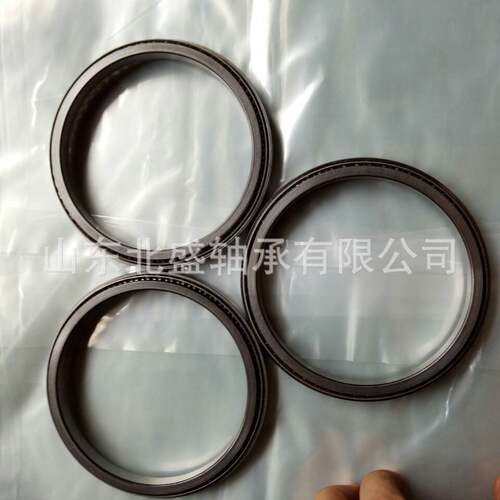 高精度P4机器人用圆锥滚子轴承