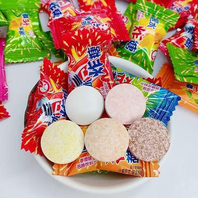 炸深OEM水炸糖弹泡水汽具水泡腾固体饮料片爆汽糖玩糖散装果零食