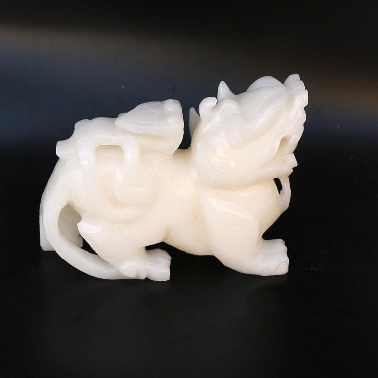 阿富汗玉貔貅一对摆件 汉白玉瓷皮丘德化白瓷客厅家用装饰品