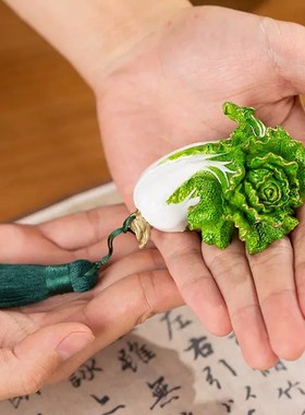 手握百财家居饰品桌面装饰品白菜手把件礼品工艺品