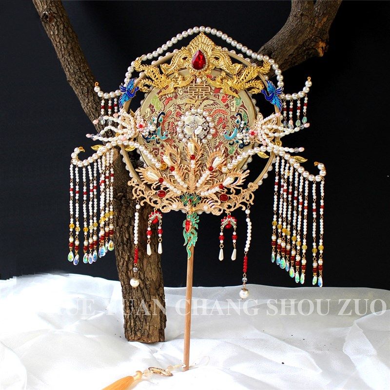 香槟色团扇新娘结婚di材料包 手工喜扇秀禾服重工高级感遮面扇子,家居饰品,工艺扇/团扇/喜扇/折扇,淘宝优惠券,粉丝福利购,淘宝优惠卷