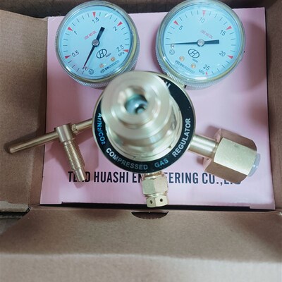 华实152氩气氮气二氧化碳减压器G5/8