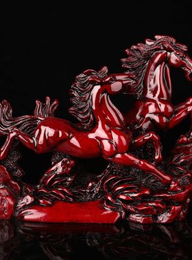 驿马奔腾树脂摆件家居客厅工艺饰品红色骏马双马桌面摆设装饰平安